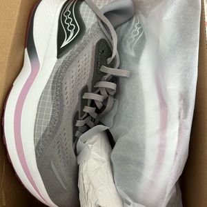 Saucony Endorphin Shift 2